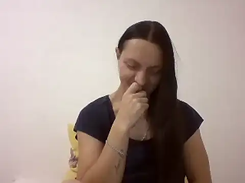 Snapshot of Vimed19 chatting on 12.02.24 Vimed19 online show from 12.02.24