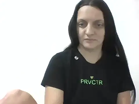 Snapshot of Vimed19 chatting on 12.16.24 Vimed19 online show from 12.16.24