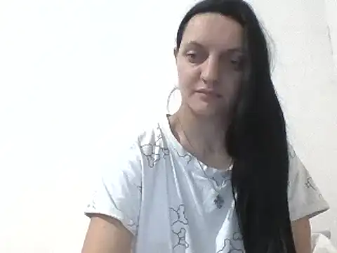 Snapshot of Vimed19 chatting on 02.18.25 Vimed19 online show from 02.18.25