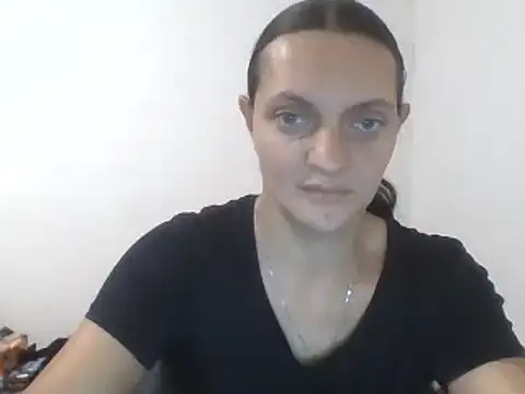 Snapshot of Vimed19 chatting on 10.19.25 Vimed19 online show from 10.19.25