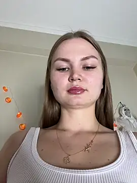 NickiLike online show from 10.27.25