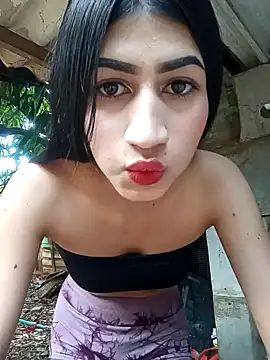 Julix A online show from 01.21.25