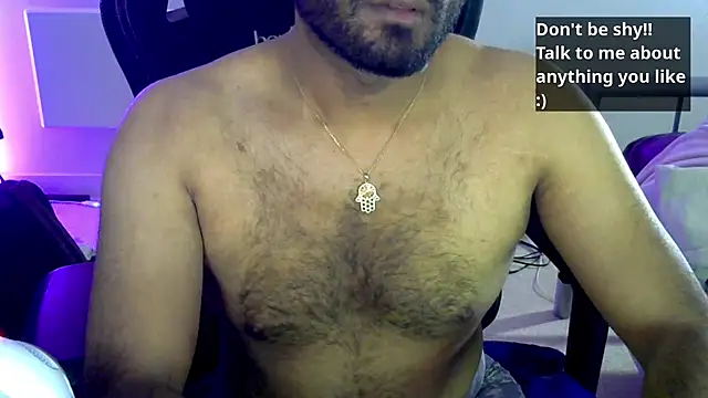 Snapshot of shadthebiguy chatting on 10.30.25 shadthebiguy online show from 10.30.25