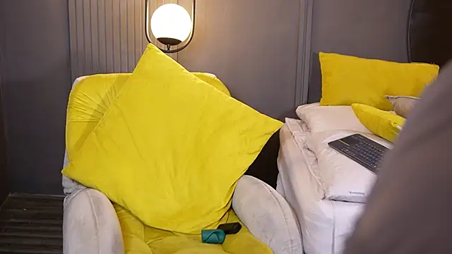 Austin bolt online show from 04.18.26