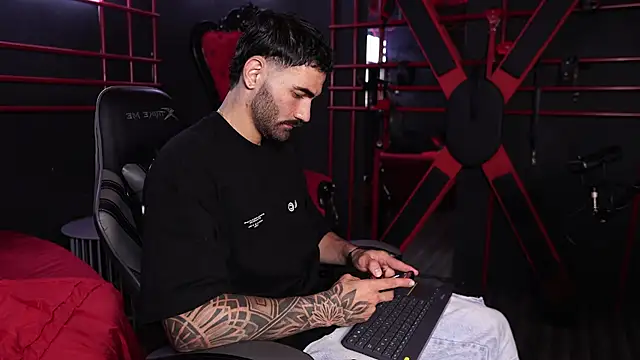 Austin bolt online show from 07.11.26