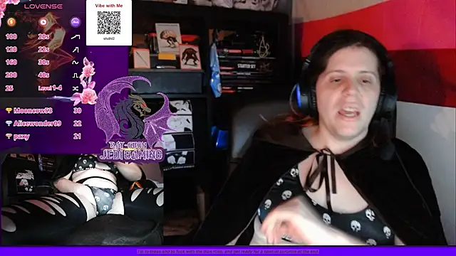Snapshot of Rae-Suon chatting on 01.05.25 Rae-Suon online show from 01.05.25