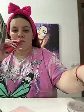 Snapshot of MelanieBrownn chatting on 12.21.24 MelanieBrownn online show from 12.21.24
