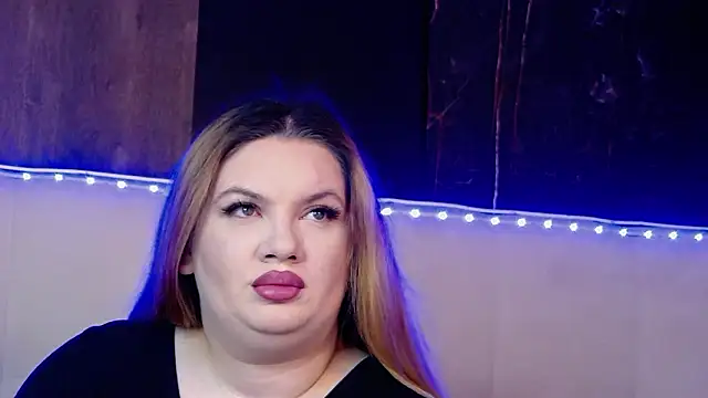 MelanieBrownn online show from 02.07.26