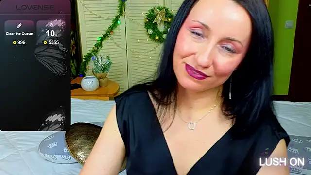 Roxyy Star online show from 12.12.24