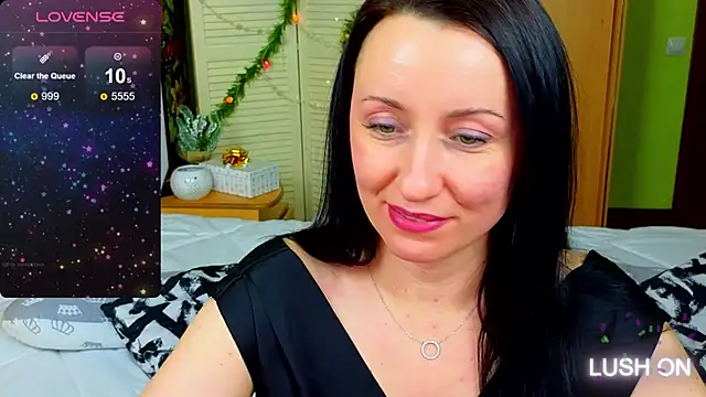 Roxyy Star online show from 12.12.24