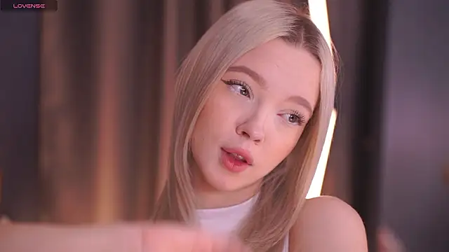  AlinaBailey online show from 01.18.26