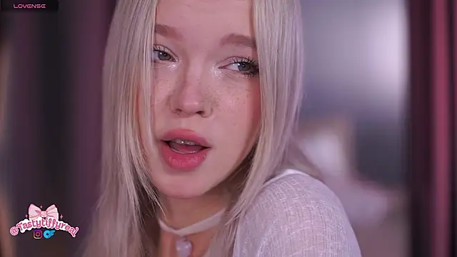  AlinaBailey online show from 03.21.26