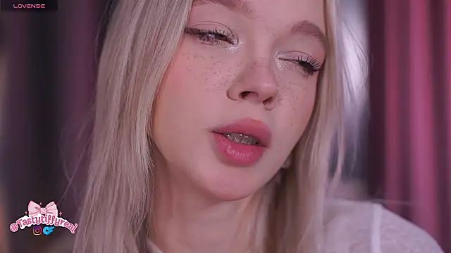  AlinaBailey online show from 03.21.26