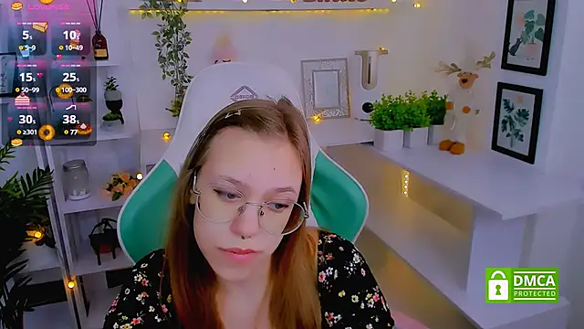 LayriantaVee online show from 02.26.25