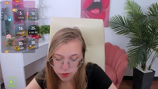 LayriantaVee online show from 09.23.25