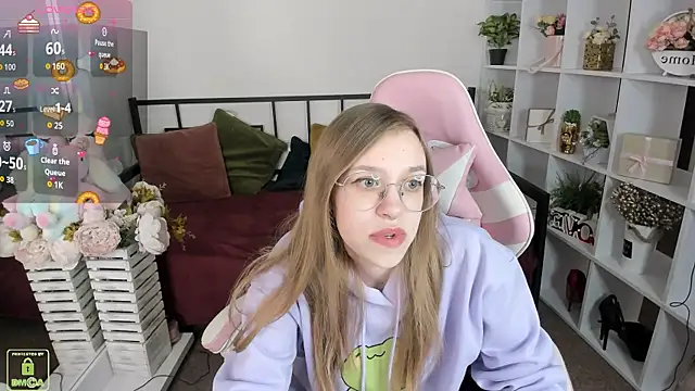 LayriantaVee online show from 03.24.26