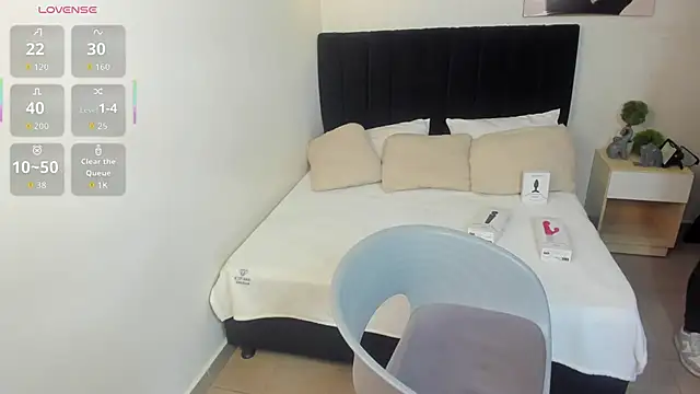 Scarlett  bell online show from 10.16.25