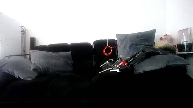 Niquitasparkles online show from 01.21.25