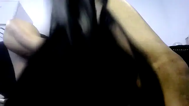 Niquitasparkles online show from 02.07.25