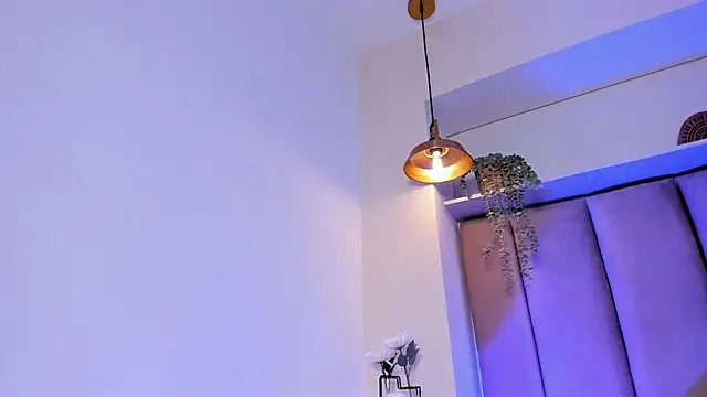 Snapshot of shysweets chatting on 02.28.25 shysweets online show from 02.28.25