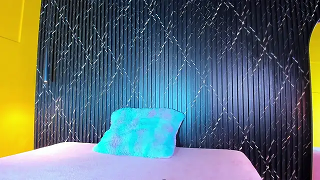 valentina lux online show from 10.03.25