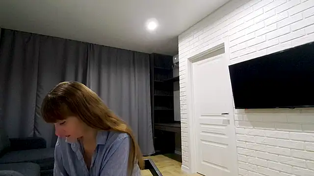 Daniella Lorente online show from 08.07.26