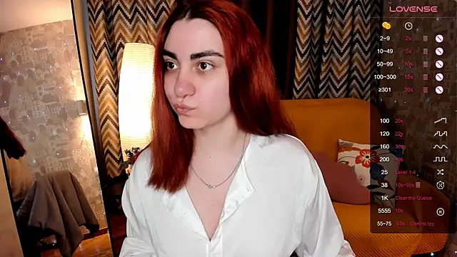 hannacheekss  online show from 05.18.26