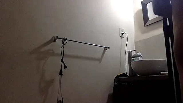 Snapshot of Hxnsovrgon chatting on 04.14.26 Hxnsovrgon online show from 04.14.26