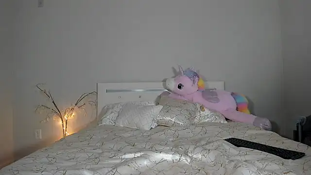 Snapshot of marianaferrero chatting on 12.31.24 marianaferrero online show from 12.31.24