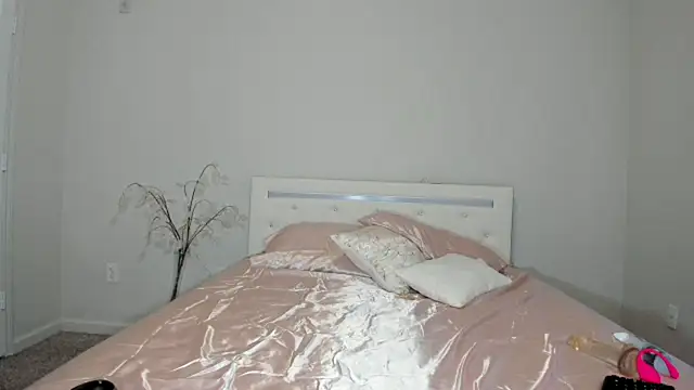 Snapshot of marianaferrero chatting on 02.12.25 marianaferrero online show from 02.12.25