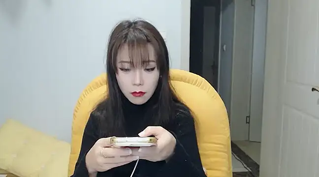 Snapshot of SuSushi728 chatting on 03.15.25 SuSushi728 online show from 03.15.25