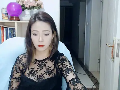 Snapshot of SuSushi728 chatting on 06.24.26 SuSushi728 online show from 06.24.26