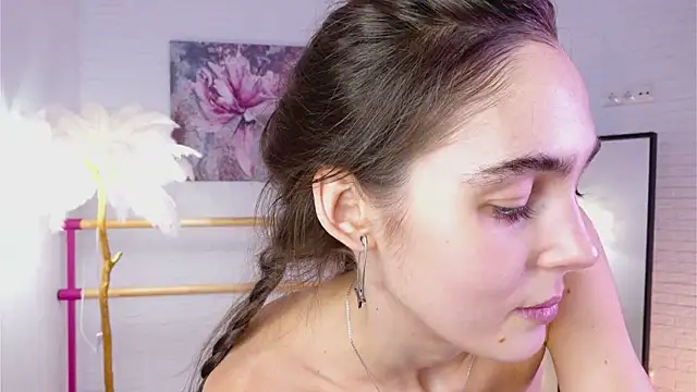 lylylovesyou online show from 02.25.25