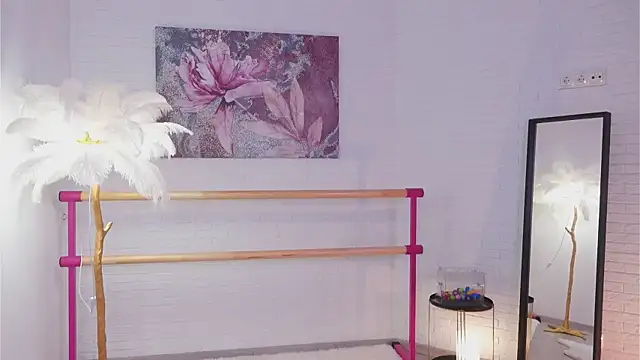 lylylovesyou online show from 03.05.25