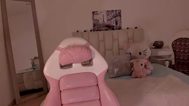 Snapshot of yenny_garcia chatting on 03.03.26 yenny garcia online show from 03.03.26