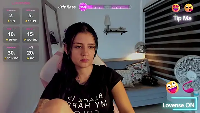Snapshot of yenny_garcia chatting on 04.18.26 yenny garcia online show from 04.18.26