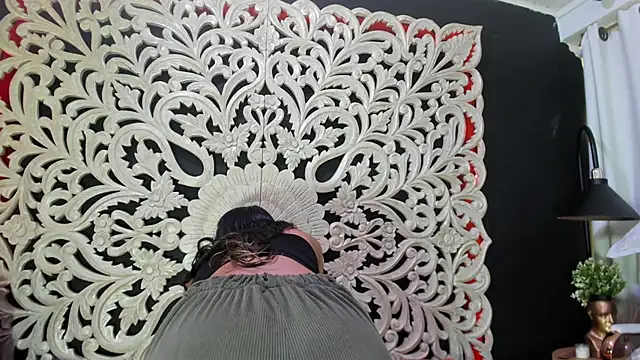 Mindy sweety online show from 12.22.25