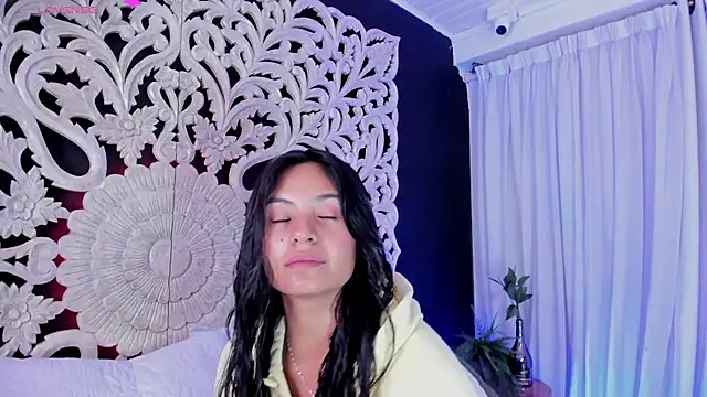 Snapshot of Mindy_sweety chatting on 04.14.26 Mindy sweety online show from 04.14.26