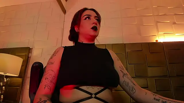 Snapshot of AnnikaMerliahh_ chatting on 03.05.25 AnnikaMerliahh online show from 03.05.25