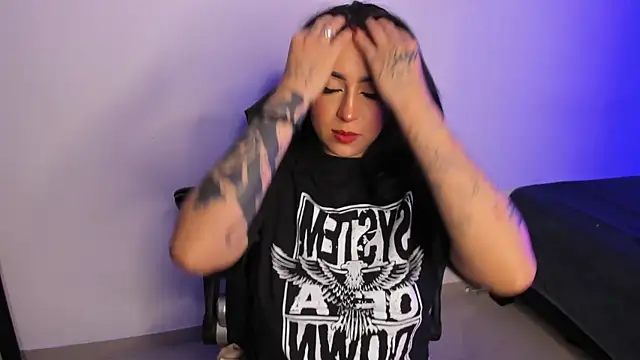 Snapshot of AnnikaMerliahh_ chatting on 09.09.25 AnnikaMerliahh online show from 09.09.25