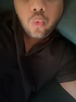 ved240 online show from 10.19.25