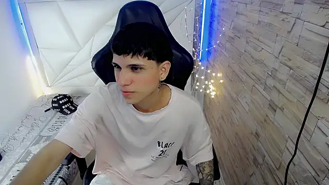 Snapshot of Brayan_lopezz chatting on 12.03.24 Brayan lopezz online show from 12.03.24