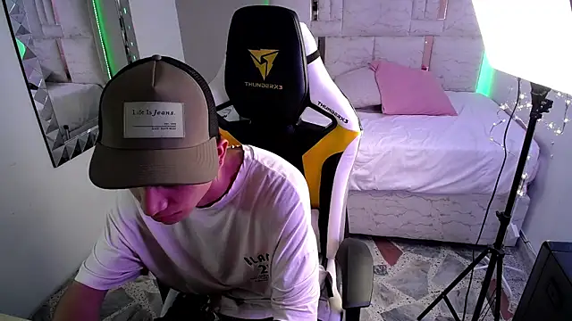 Snapshot of Brayan_lopezz chatting on 01.07.25 Brayan lopezz online show from 01.07.25