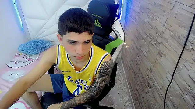 Snapshot of Brayan_lopezz chatting on 01.17.25 Brayan lopezz online show from 01.17.25