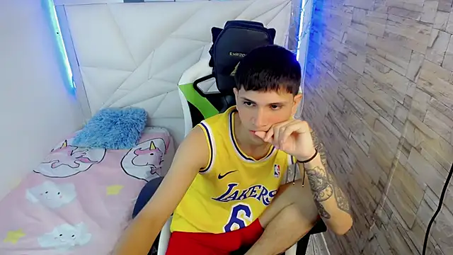 Snapshot of Brayan_lopezz chatting on 01.18.25 Brayan lopezz online show from 01.18.25