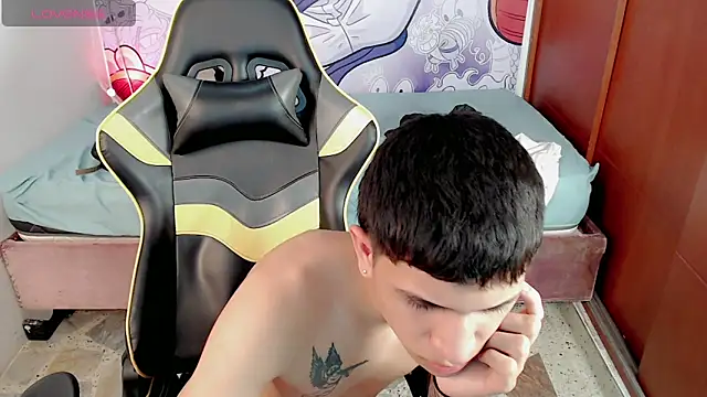 Snapshot of Brayan_lopezz chatting on 01.28.25 Brayan lopezz online show from 01.28.25