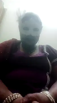 Snapshot of seemi_bhabhi chatting on 01.20.25 seemi bhabhi online show from 01.20.25