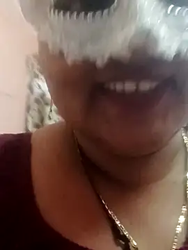 Snapshot of seemi_bhabhi chatting on 02.23.25 seemi bhabhi online show from 02.23.25