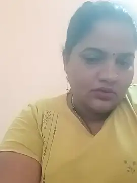 Snapshot of seemi_bhabhi chatting on 03.18.25 seemi bhabhi online show from 03.18.25