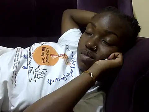 Chichii- online show from 02.25.25